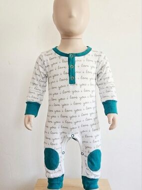 Cat & Dogma "I Love You" Organic One-Piece Romper With Patches. 3-6 Months